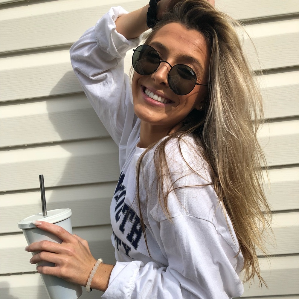 Meet your Posher, Tayler